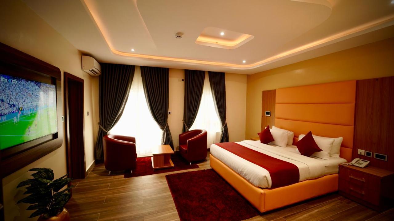 Watercress Hotels And Event Ікеджа Екстер'єр фото