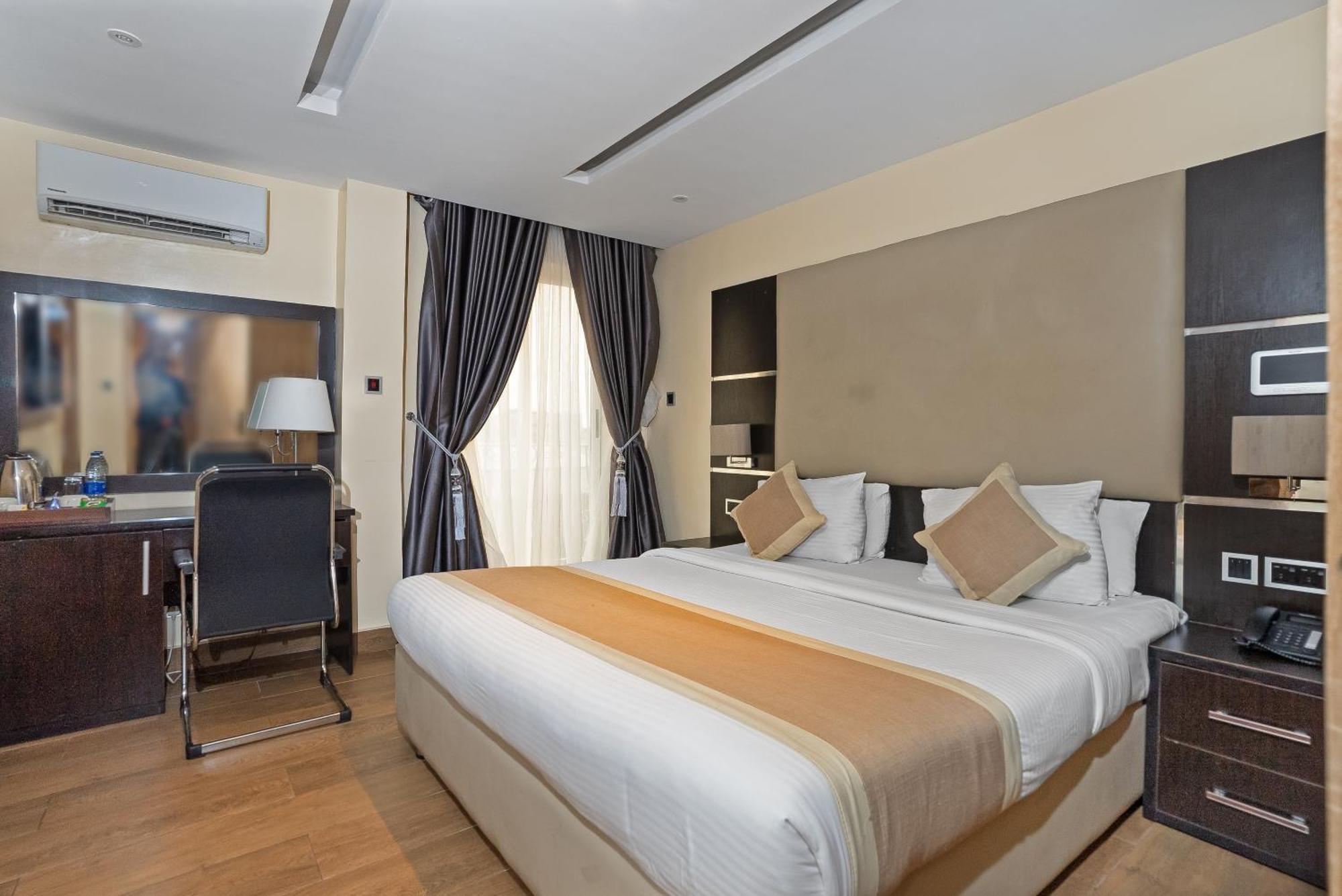 Watercress Hotels And Event Ікеджа Екстер'єр фото