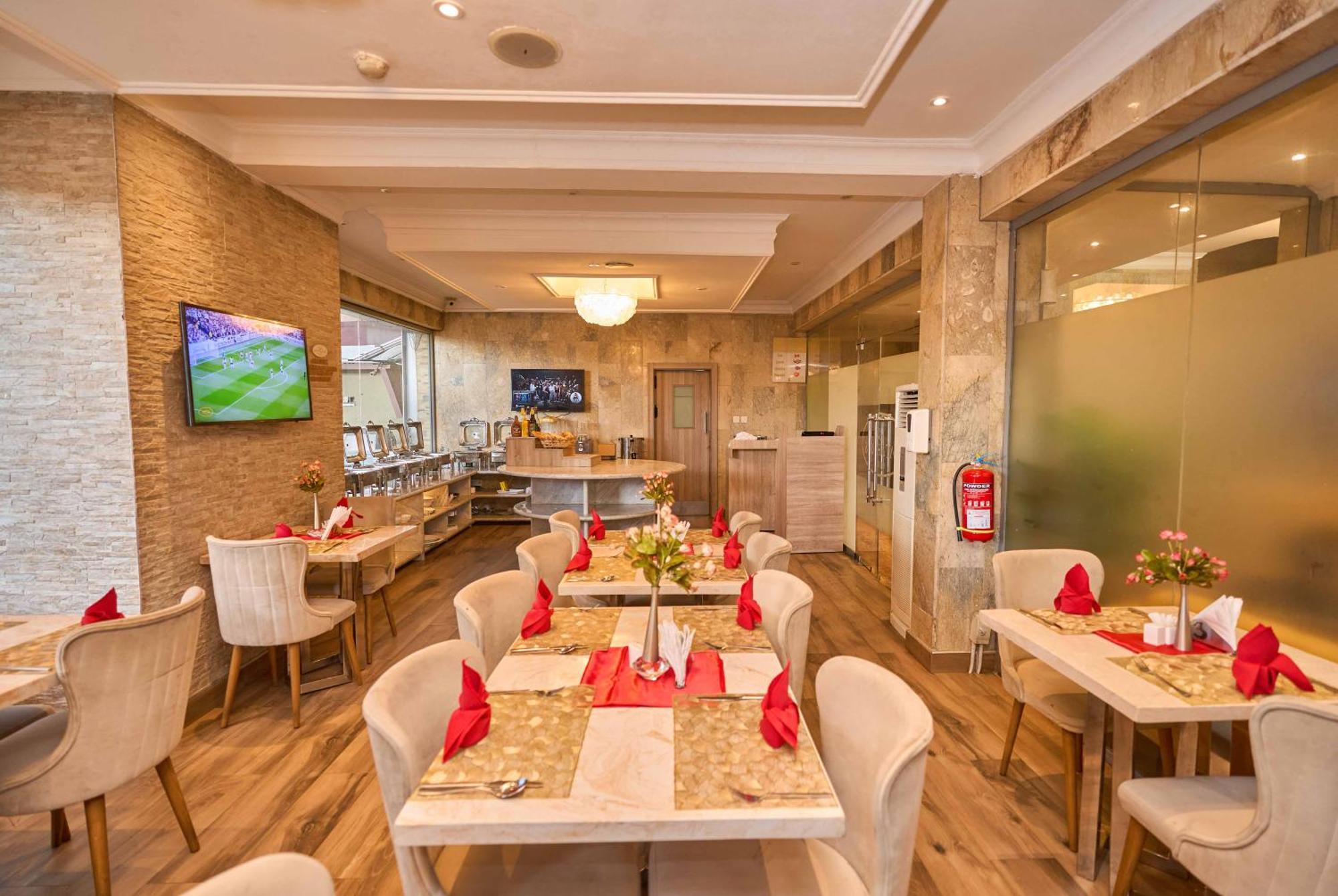Watercress Hotels And Event Ікеджа Екстер'єр фото